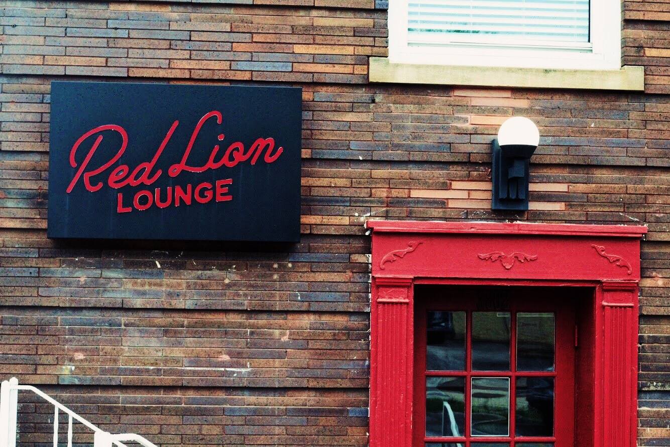 Red Lion Lounge in Blackstone