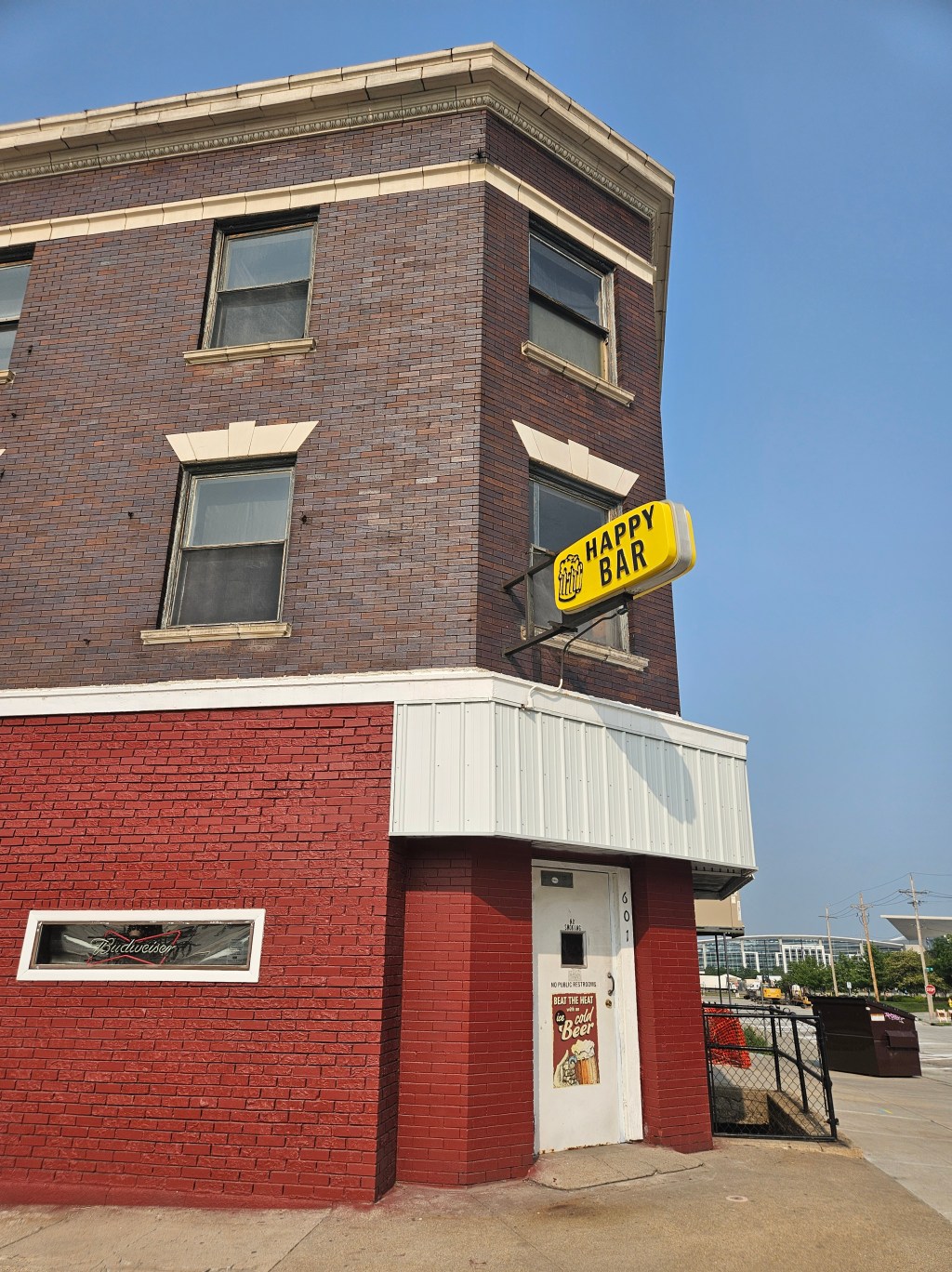 Robert Pascarella’s Happy&nbsp;Bar