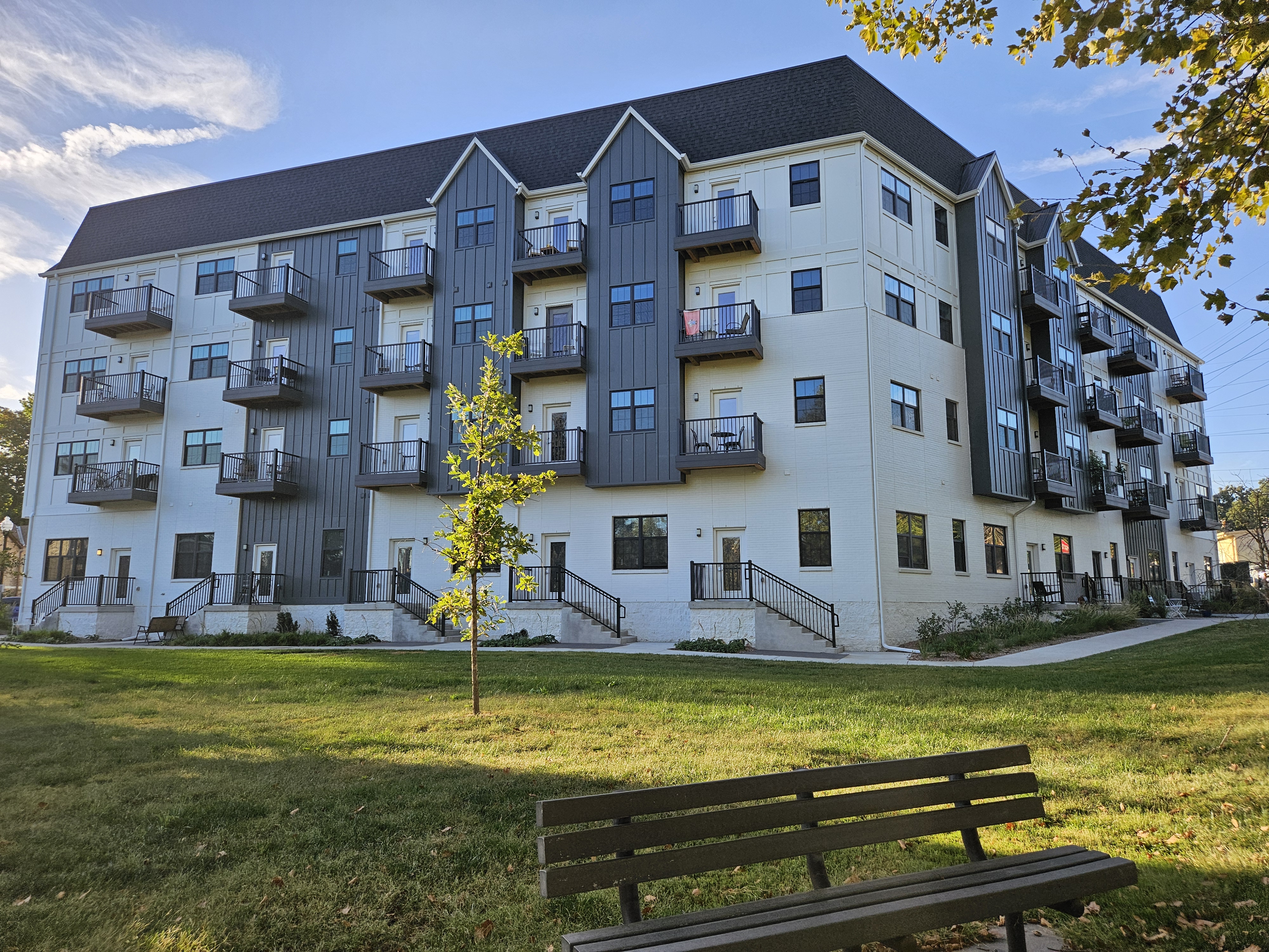 Dewey Park Apartments