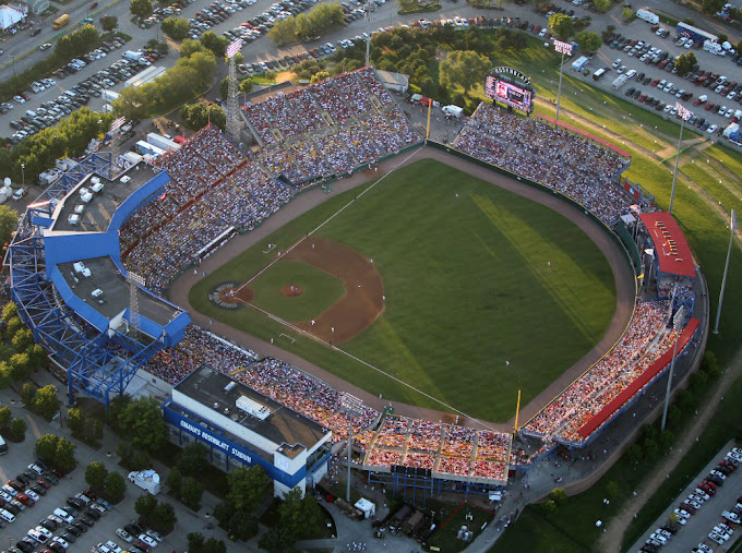 Gone But Not Forgotten: Johnny Rosenblatt’s Stadium – Omaha Exploration