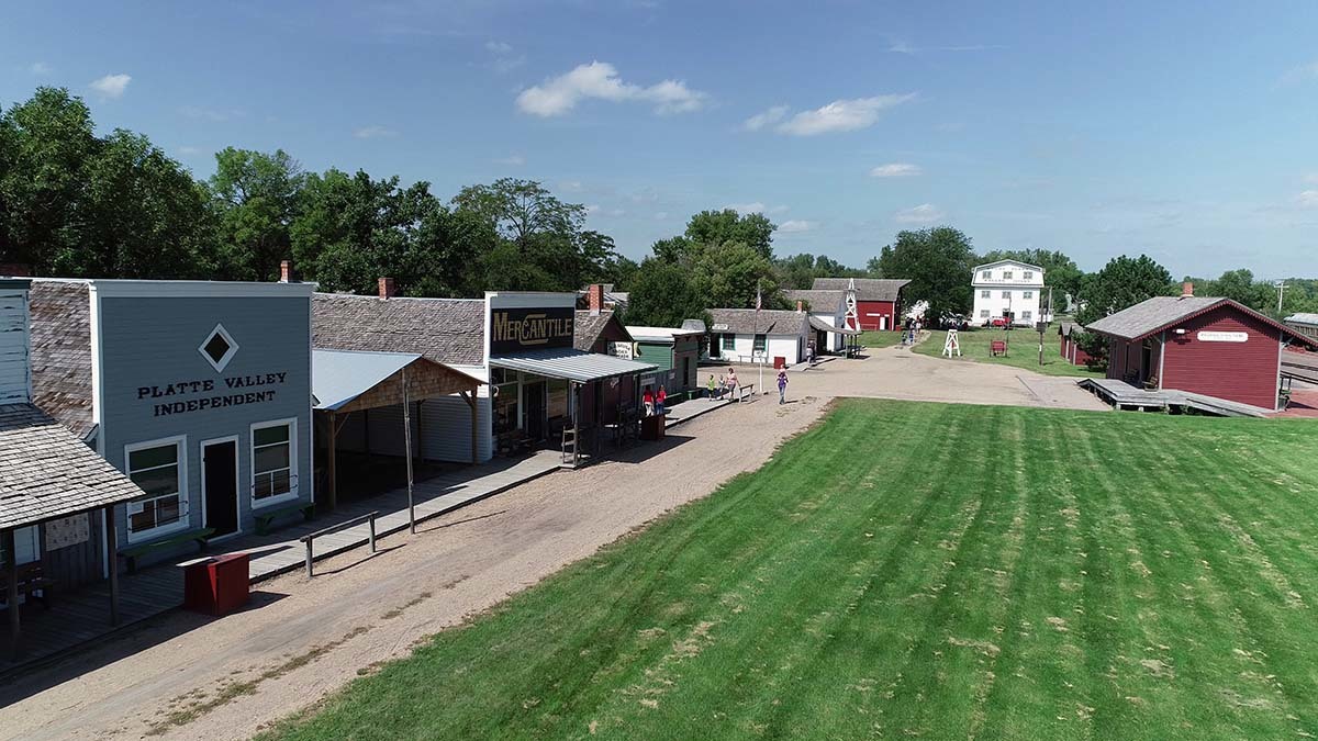 Grand Island’s Railroad Town