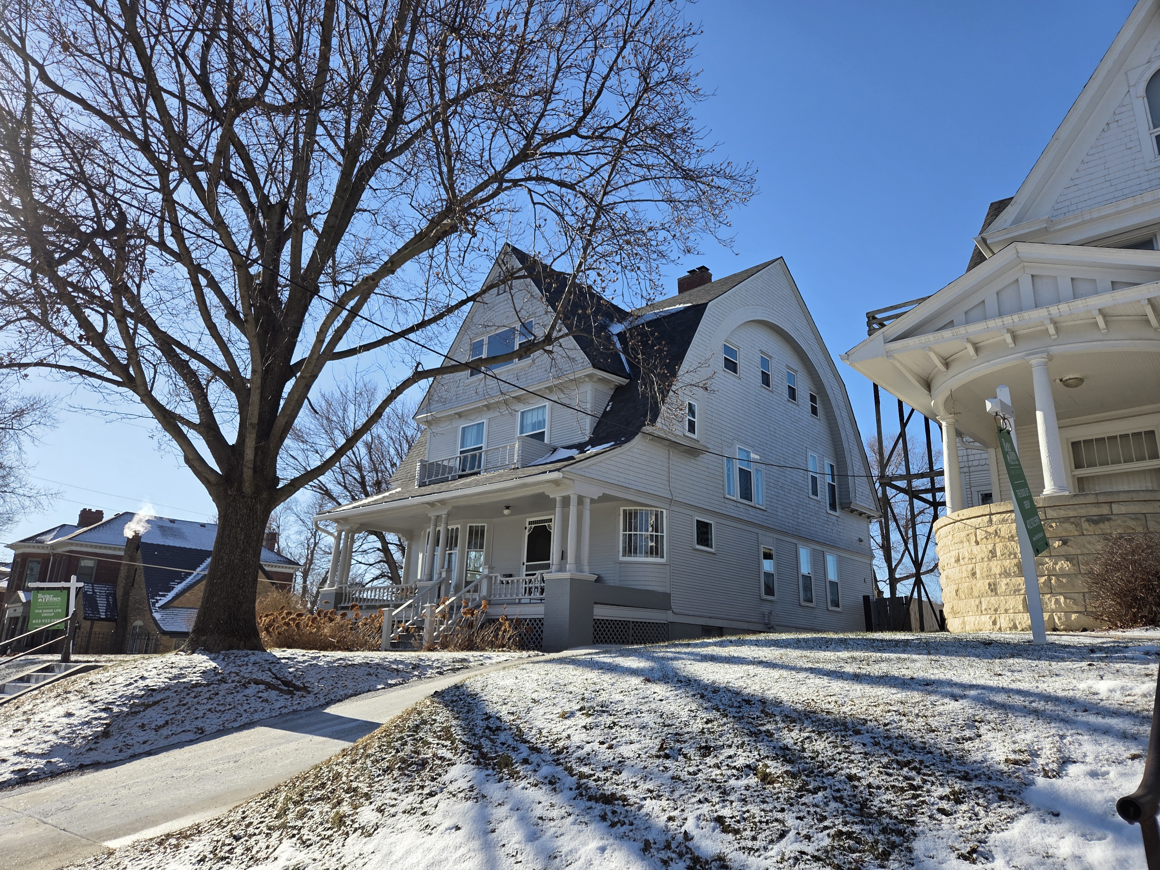 Judge Munger’s Queen Anne at 1624 S 32nd Ave