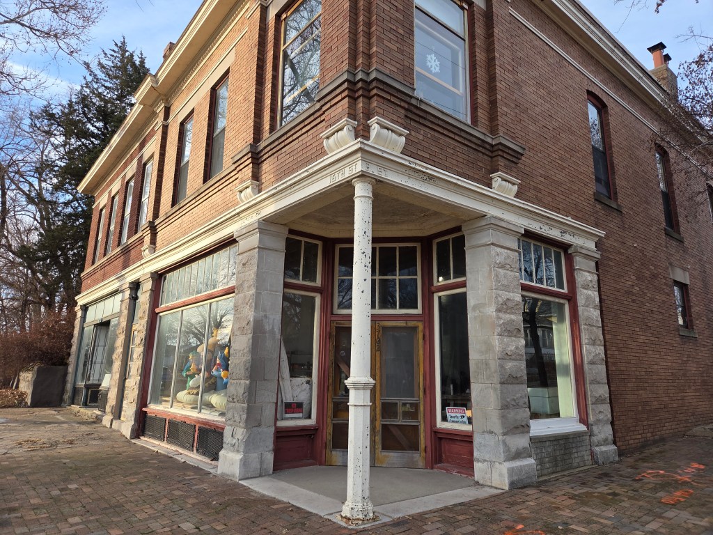 Fritz Mueller’s Building in Spring&nbsp;Lake