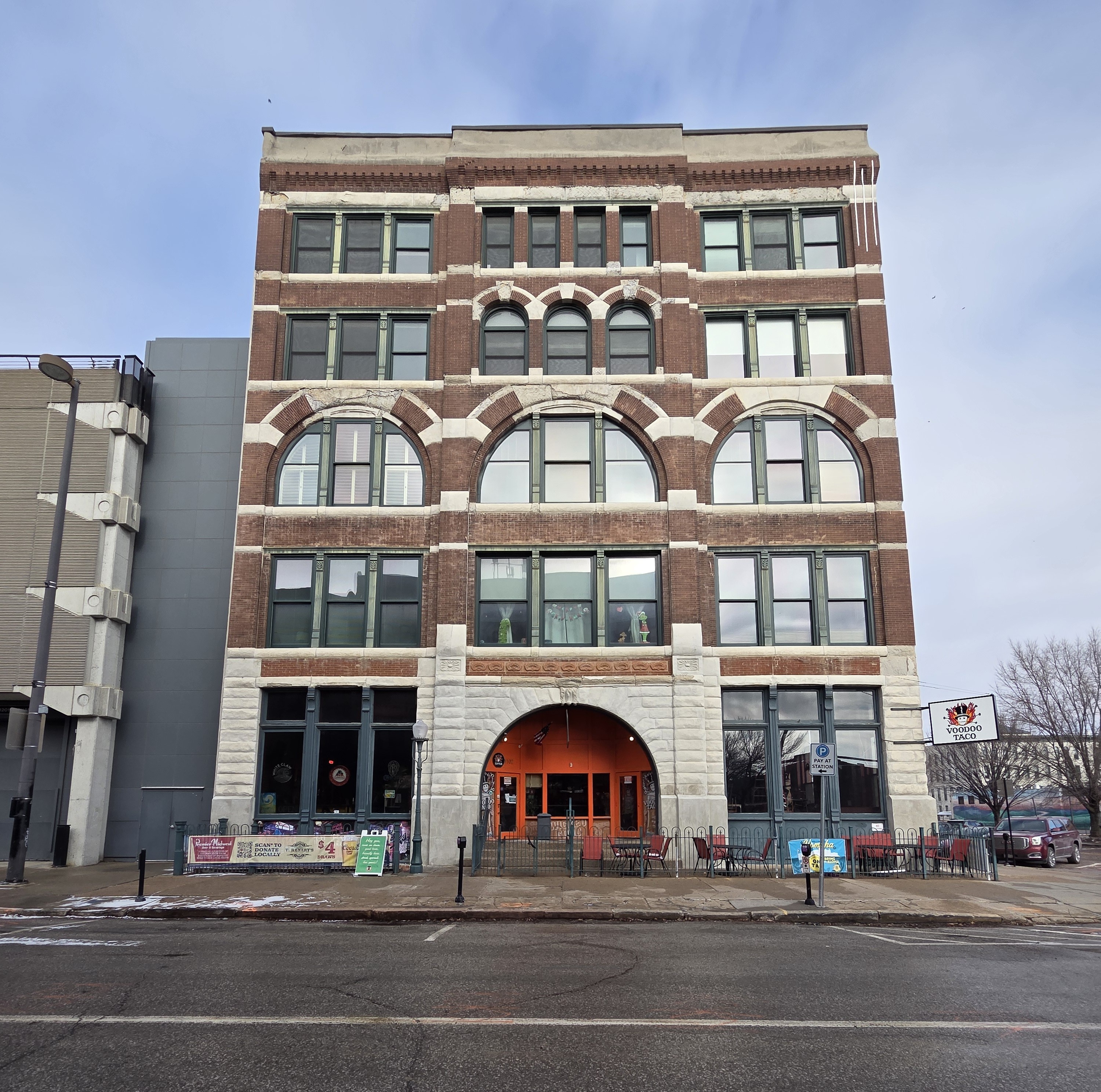 1200 Landmark Center and Lion Place