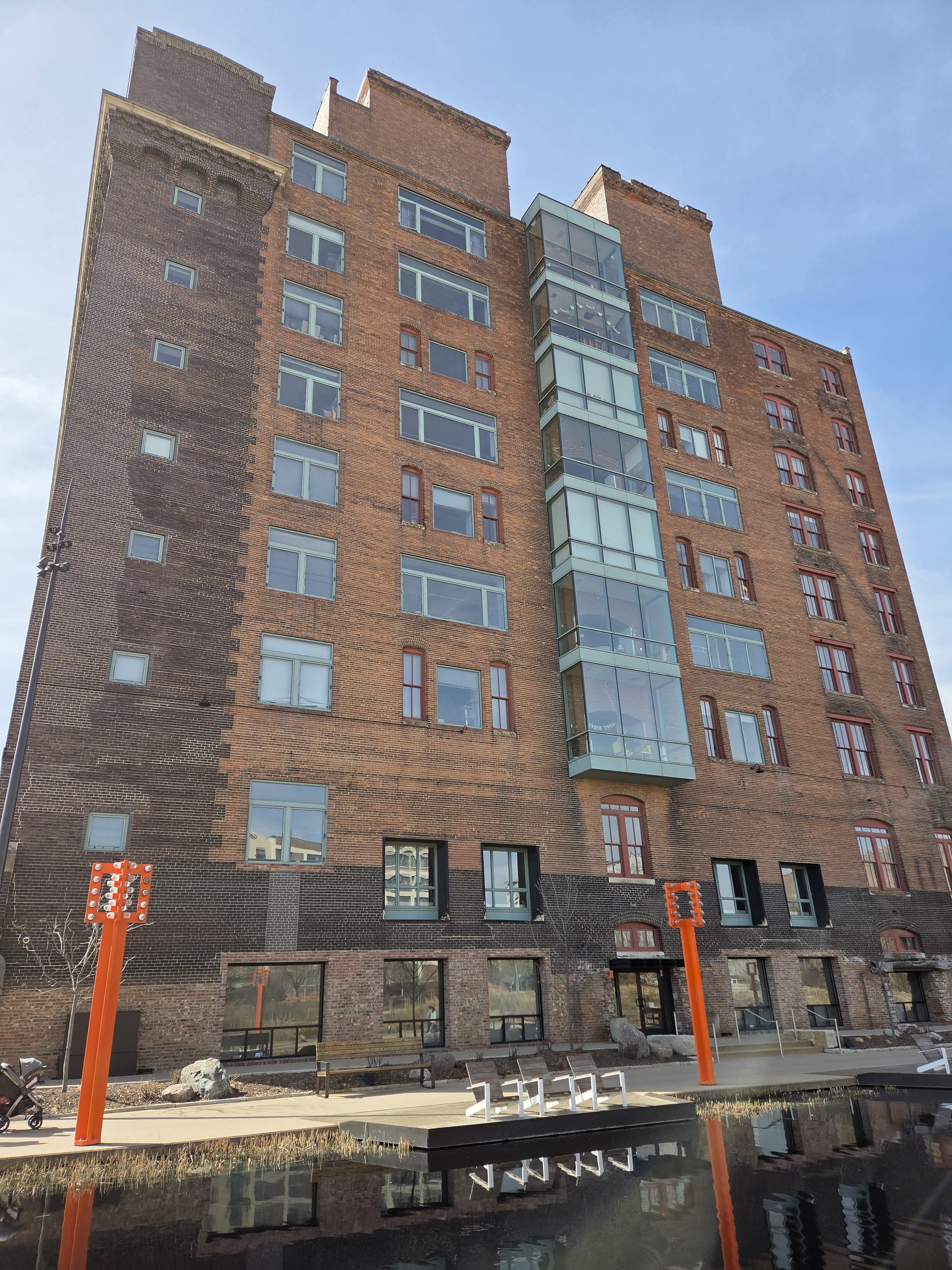 Jobbers Canyon Lone Survivor: The Greenhouse Apartments